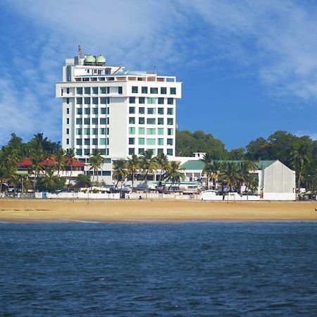 The Quilon Beach Hotel And Convention Center Kollam Buitenkant foto