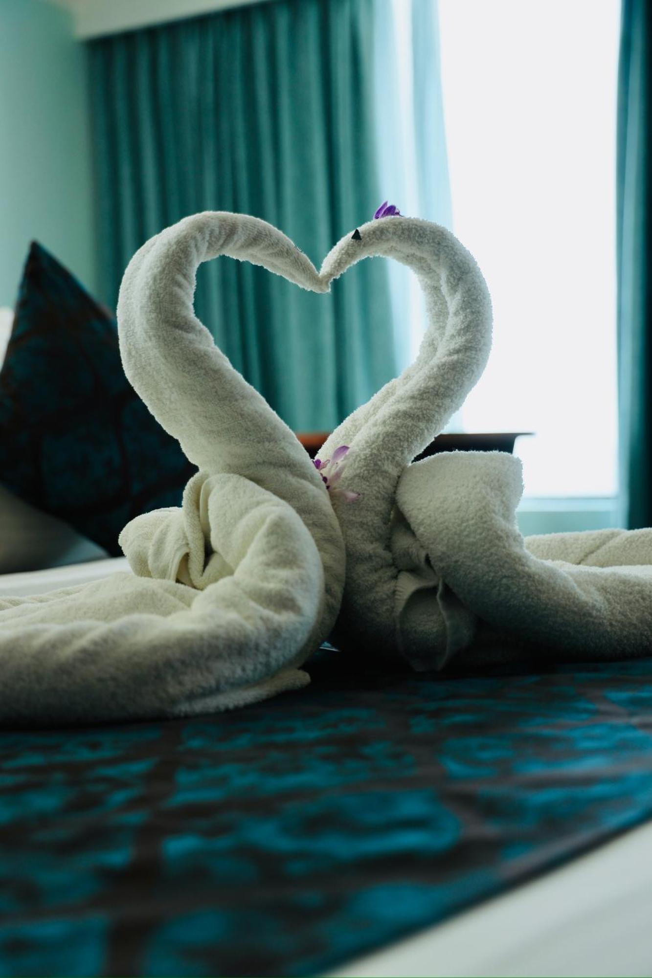 The Quilon Beach Hotel And Convention Center Kollam Buitenkant foto